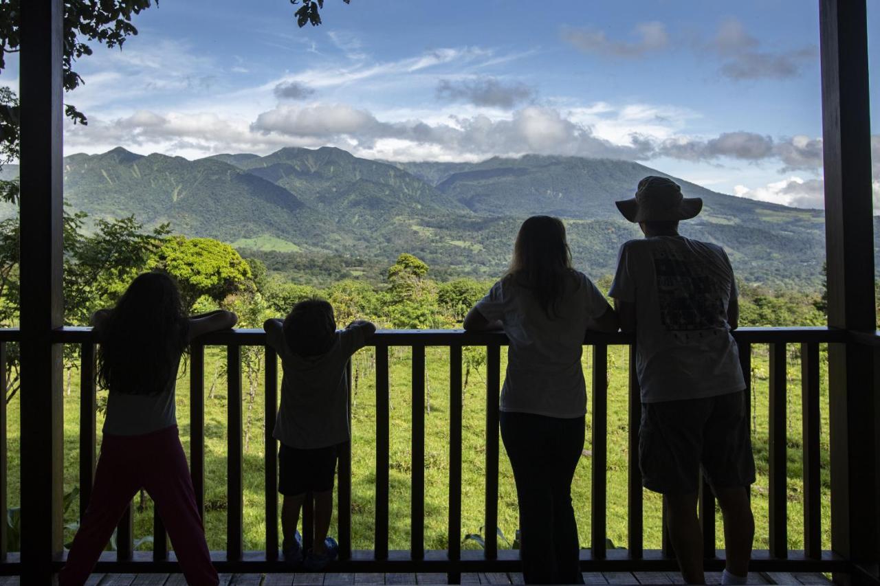 "Hana'S Celeste Retreat" Large Modern Villa Sleeps 6 On 20 Acres Of Nature! บิฆากัว ภายนอก รูปภาพ